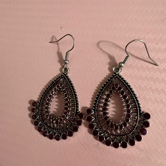 Ruby red earrings - Picture 2 of 4